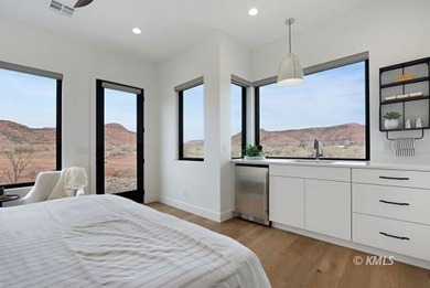 Experience luxury desert living in this beautifully appointed - photo 39