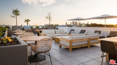 Welcome to 425 Palm in Prime Beverly Hills. Residence 101 offers - photo 41