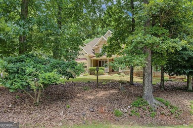 Experience the best of lake living in this beautifully designed - photo 4