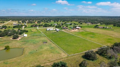 Welcome to your private country retreat in the highly desirable - photo 3