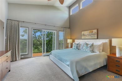 Experience gorgeous views, modern luxury, and a prime location - photo 14