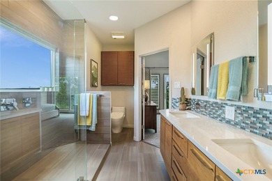 Experience gorgeous views, modern luxury, and a prime location - photo 15