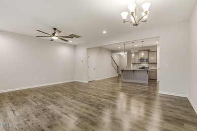 Seller's loss is your gain! MOVE IN READY - PRICED TO SELL! - photo 19