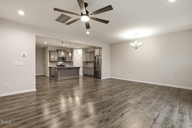 Seller's loss is your gain! MOVE IN READY - PRICED TO SELL! - photo 24