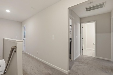 Seller's loss is your gain! MOVE IN READY - PRICED TO SELL! - photo 26