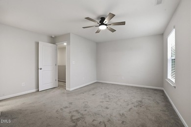 Seller's loss is your gain! MOVE IN READY - PRICED TO SELL! - photo 30