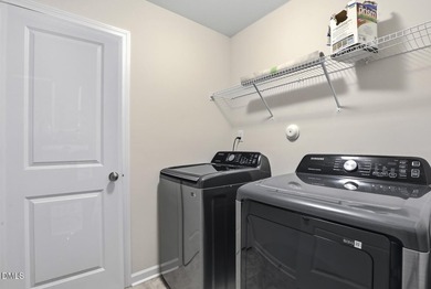 Seller's loss is your gain! MOVE IN READY - PRICED TO SELL! - photo 38