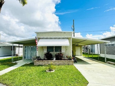 Lake Gross Home For Sale in Winter Haven Florida