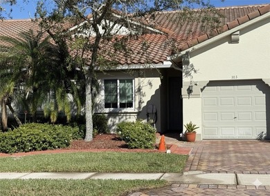 (private lake, pond, coastal) Townhome/Townhouse For Sale in Vero Beach Florida