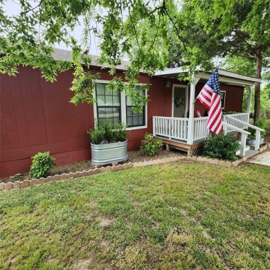 Lake Tawakoni Home For Sale in Lone Oak Texas