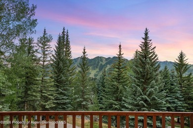 In an ideal location on prestigious Willoughby Way with stunning - photo 5