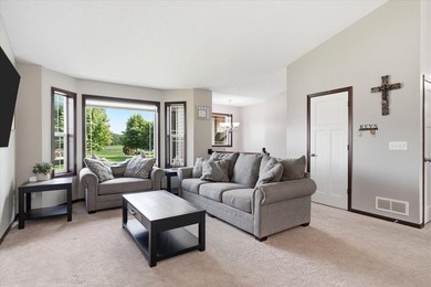 Welcome to this spacious 5-bedroom, 3-bathroom home offering - photo 8