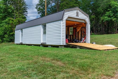 Private lakefront retreat offering the best of country living - photo 18