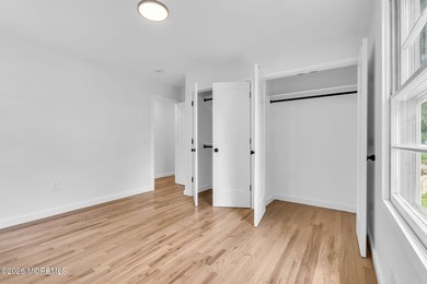 THIS IS IT!!! TOTTALLY REDONE TOP TO BOTTOM!! with a STUNNING - photo 32