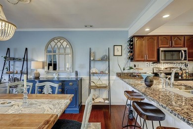 Tucked away on the desirable south end of the island, 11 - photo 16