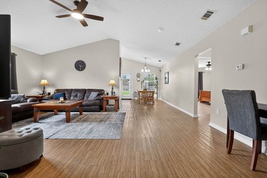 Ocean Springs home on a quiet cul-de-sac, framed with beautiful - photo 3
