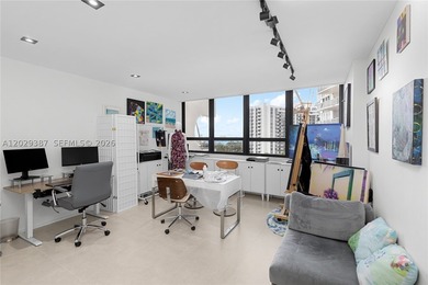 *Stunning High-Rise Condo - Fully Renovated & Luxurious Living - photo 22