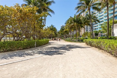 *Stunning High-Rise Condo - Fully Renovated & Luxurious Living - photo 44
