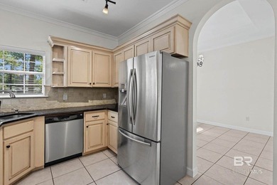Beautifully Remodeled Home with Bonus Room & Climate-Controlled - photo 9