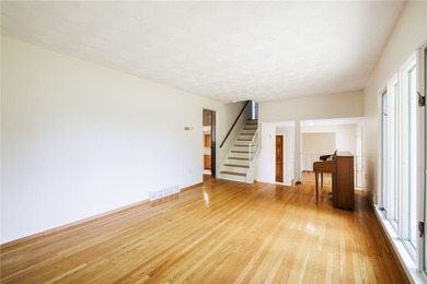 This well-maintained 3-bedroom, 1.5-bath split level home offers - photo 6