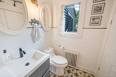 Timeless 1948 charm meets thoughtful modern living in this - photo 20
