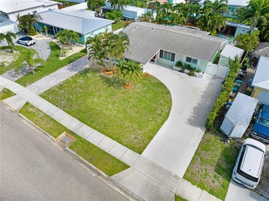 This beautifully renovated home is a short walk to the beach - photo 22