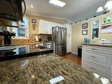 Welcome to this beautifully maintained two-bedroom - photo 22