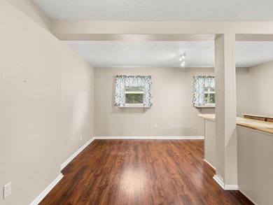 Well-maintained 3-bedroom, 2-bath home situated on a spacious 0 - photo 6