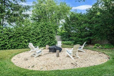 Timeless 1948 charm meets thoughtful modern living in this - photo 39