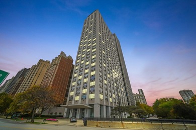 Lake Michigan - Cook County Condo For Sale in Chicago Illinois