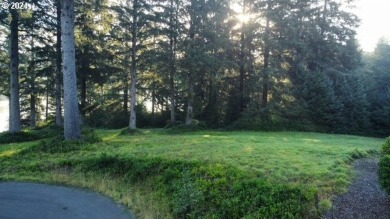 Woahink Lake Lot For Sale in Florence Oregon