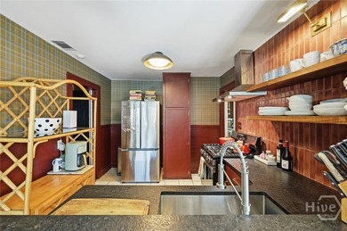 You'll fall in love with this adorable cottage in desirable - photo 25