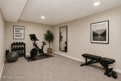 LIGHT! VOLUME! OPEN SPACE! Stunning Webster, NY home with SCALE - photo 43