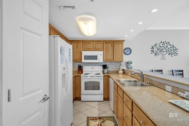 Welcome to this well-maintained 2 bedroom, 2.5 bath condo in - photo 5