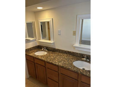 Come look at this beautiful spacious townhome tucked away in the - photo 9
