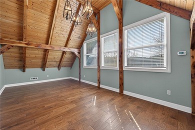 Lakefront retreat on Beaver Lake just 15 minutes from Downtown - photo 22