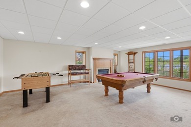 Welcome to this BEAUTIFUL END-UNIT townhome perfectly positioned - photo 31