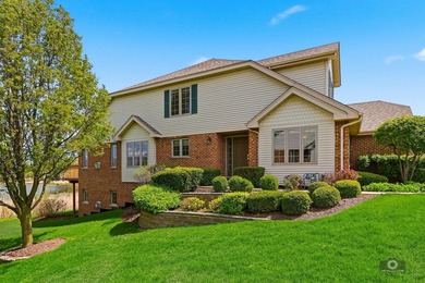 Welcome to this BEAUTIFUL END-UNIT townhome perfectly positioned - photo 39