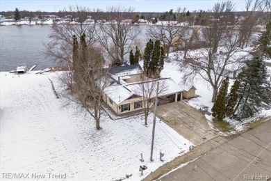 Lake Home For Sale in Fenton, Michigan