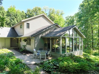 Beautiful Lower Tainter 4 BR / 2.5 Bath meticulously maintained - photo 2
