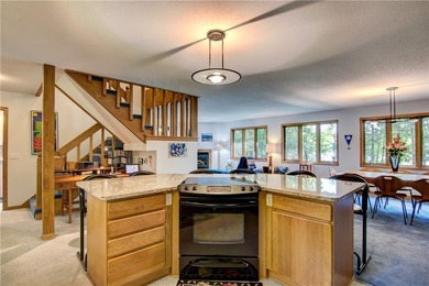 Beautiful Lower Tainter 4 BR / 2.5 Bath meticulously maintained - photo 10