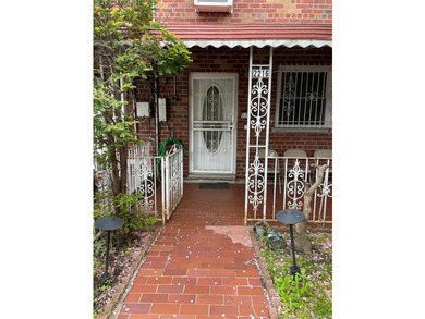 Welcome to 2216 Seward Avenue! This 3 bedroom, 1 1/2 bath - photo 1