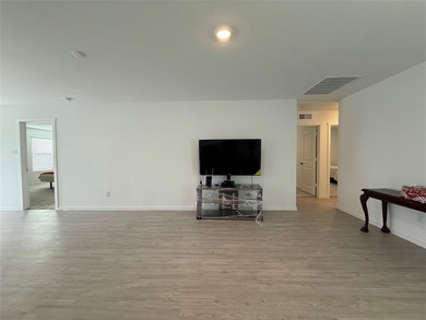 $2K Buyer Closing Credit, ALL APPLIANCES INCLUDED (Blinds