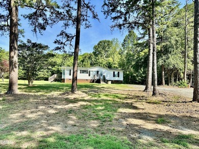 Welcome home!! This charming and cozy 3-bedroom, 2- bath home - photo 47