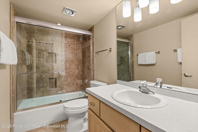 Experience the ultimate alpine lifestyle in this recently - photo 9
