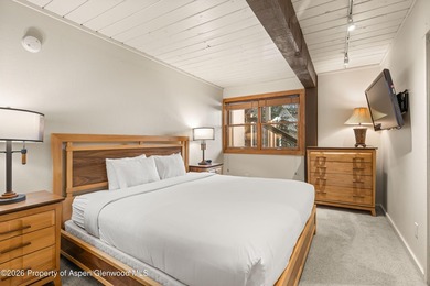 Experience the ultimate alpine lifestyle in this recently - photo 10