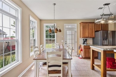 Welcome to this charming home in the highly sought-after Mirror - photo 8