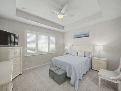 Welcome to this beautifully upgraded 2-bedroom + Den, 2-bathroom - photo 12