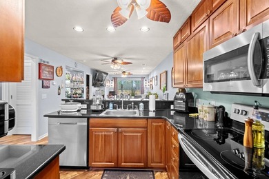 BACK ON THE MARKET at no fault of the sellers! Welcome to this - photo 15