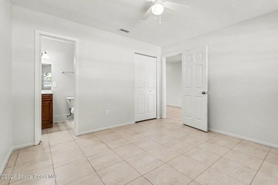 Welcome home to this beautifully remodeled 3-bedroom, 2-bath - photo 16